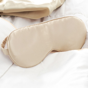 Hedvábná spací maska Champagne pro luxusní spánek