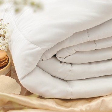 Letní hedvábná přikrývka